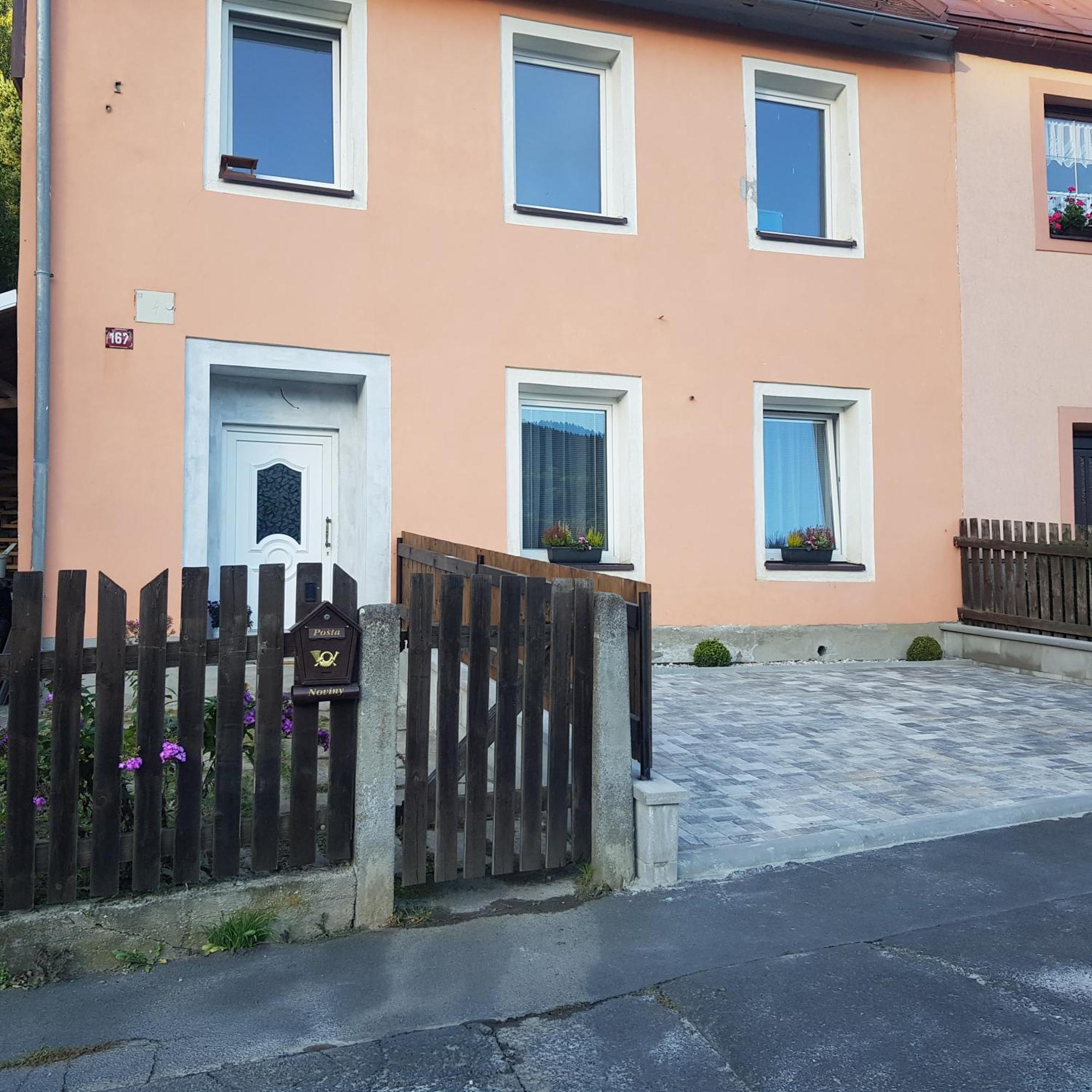Apartman Ursula Яхимов Екстериор снимка
